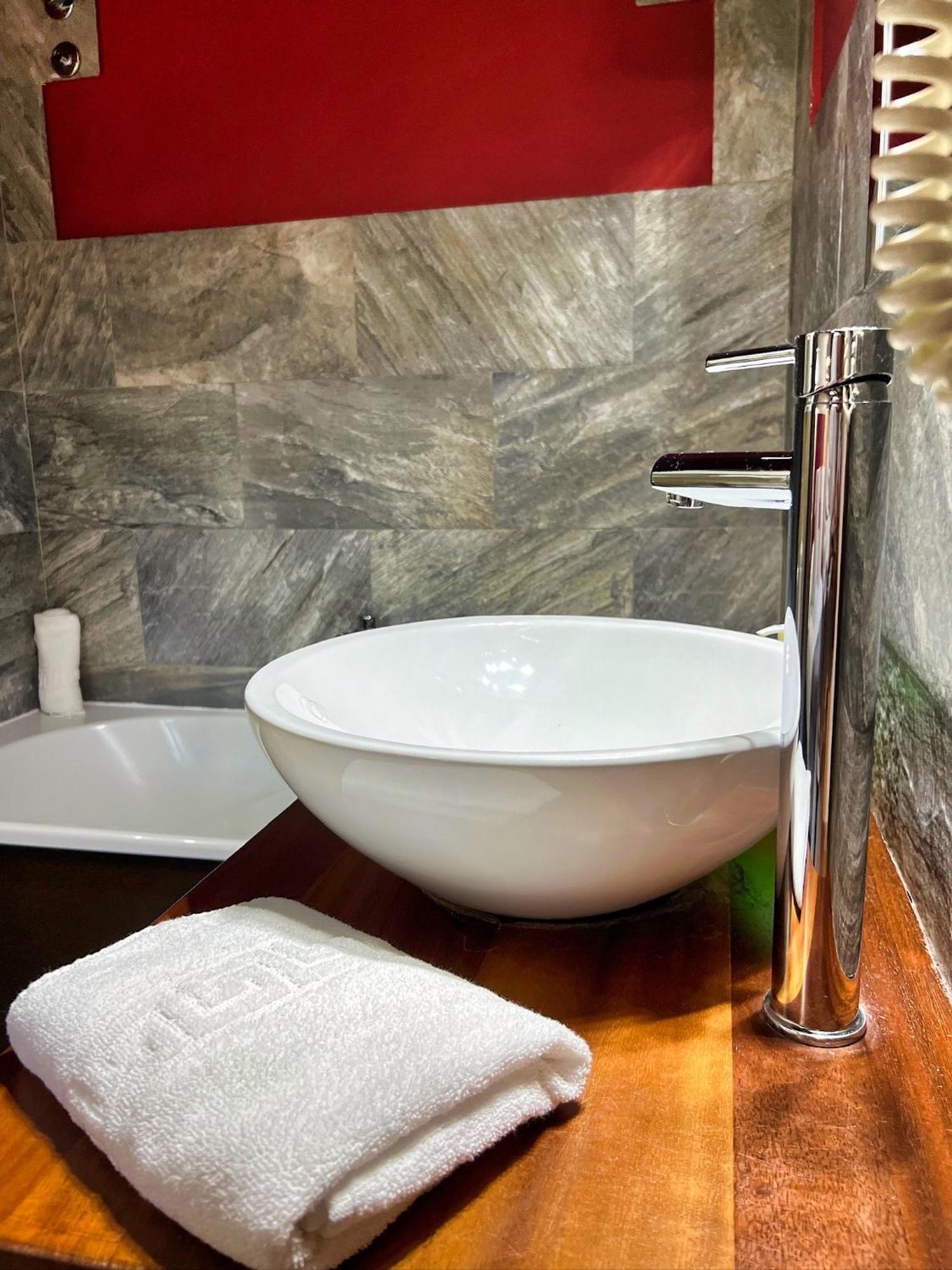 Apartamentos Spa Casco Historico De Isla - AlojateIsla Plana Dış mekan fotoğraf